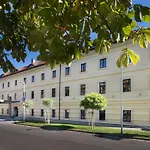 Hotel Ea Tereziansky Dvur Hradec Králové