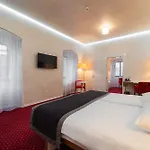 Ea Tereziansky Dvur 4*