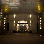 Ea Tereziansky Dvur Hotel Hradec Králové