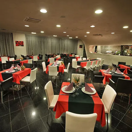 Ea Tereziansky Dvur Hotel Hradec Králové