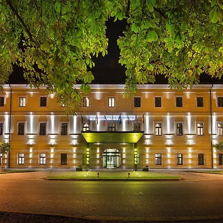 Hotel Ea Tereziansky Dvur Hradec Králové