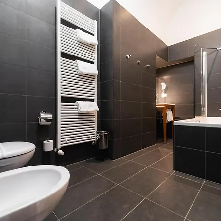 Hotel Ea Tereziansky Dvur Hradec Králové