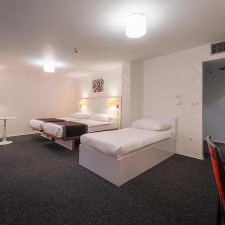 Hotel Ea Tereziansky Dvur Hradec Králové