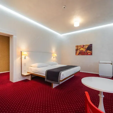 Ea Tereziansky Dvur ホテル 4*