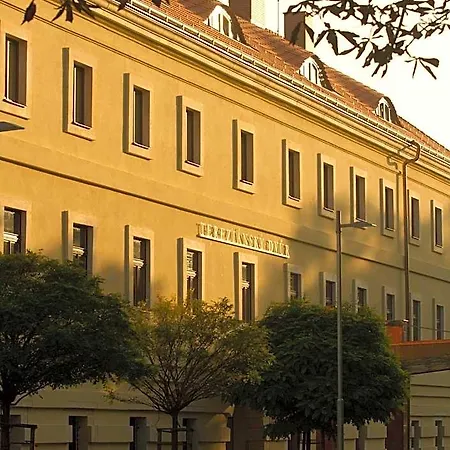 Ea Tereziánský Dvůr Hotel Hradec Králové