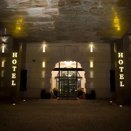 Ea Tereziansky Dvur Hotel Hradec Králové